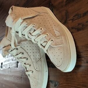 Coach Perf Pita Light Sand Lace Up Suede Sneakers Size 6.5M